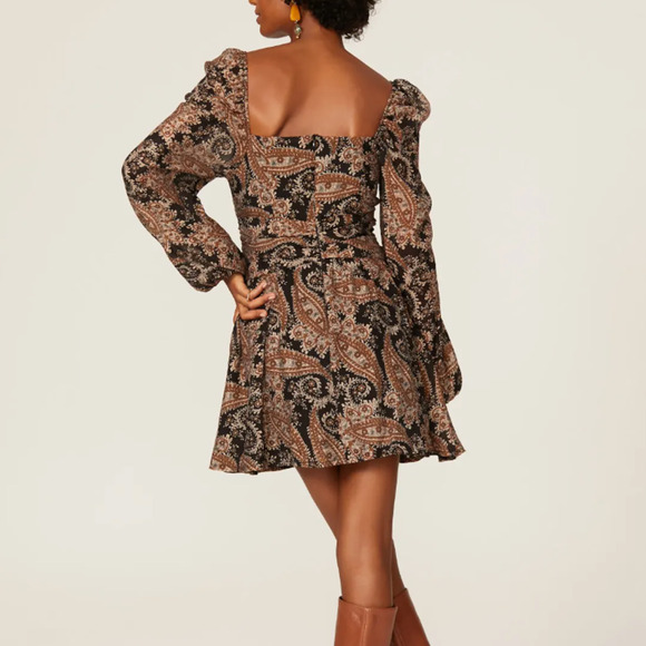 MinkPink Brown Paisley Fit Flare Mini Dress SMALL Ruched Boho Cotton Western - Picture 4 of 10